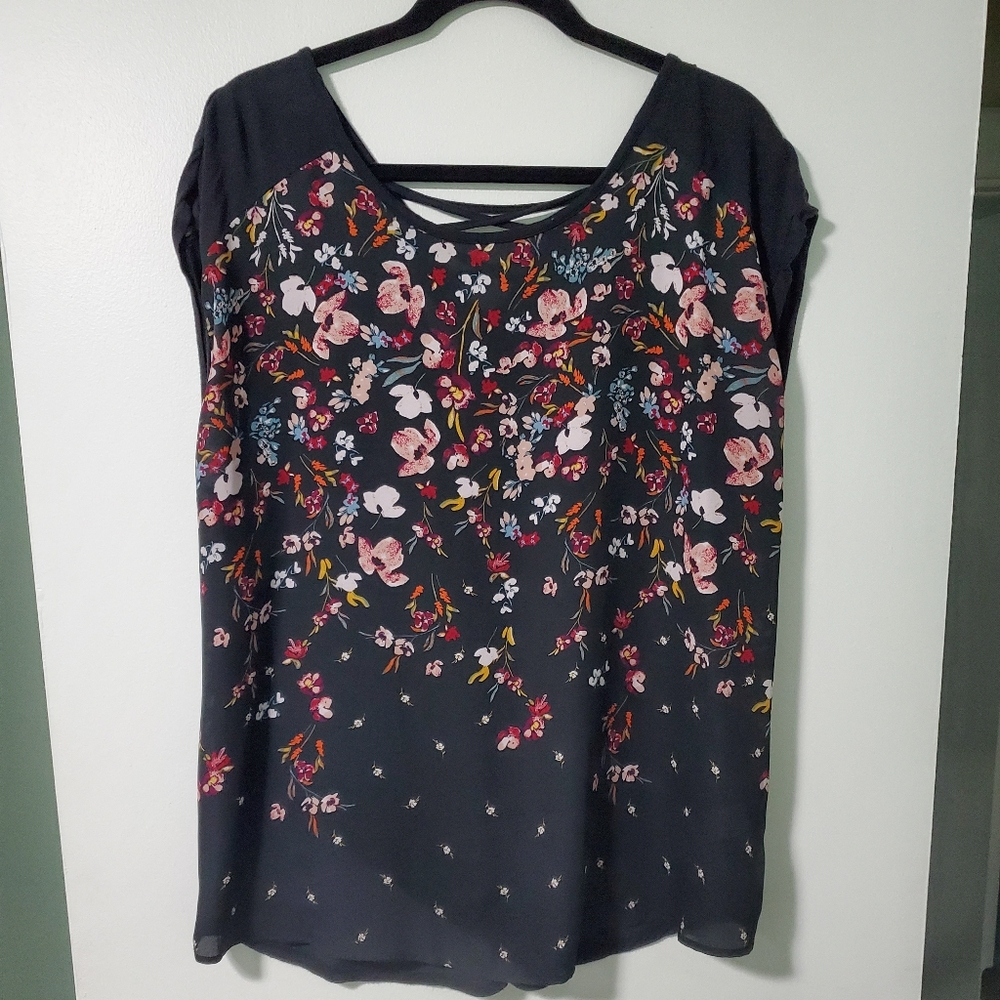 Floral short sleeve t-shirt